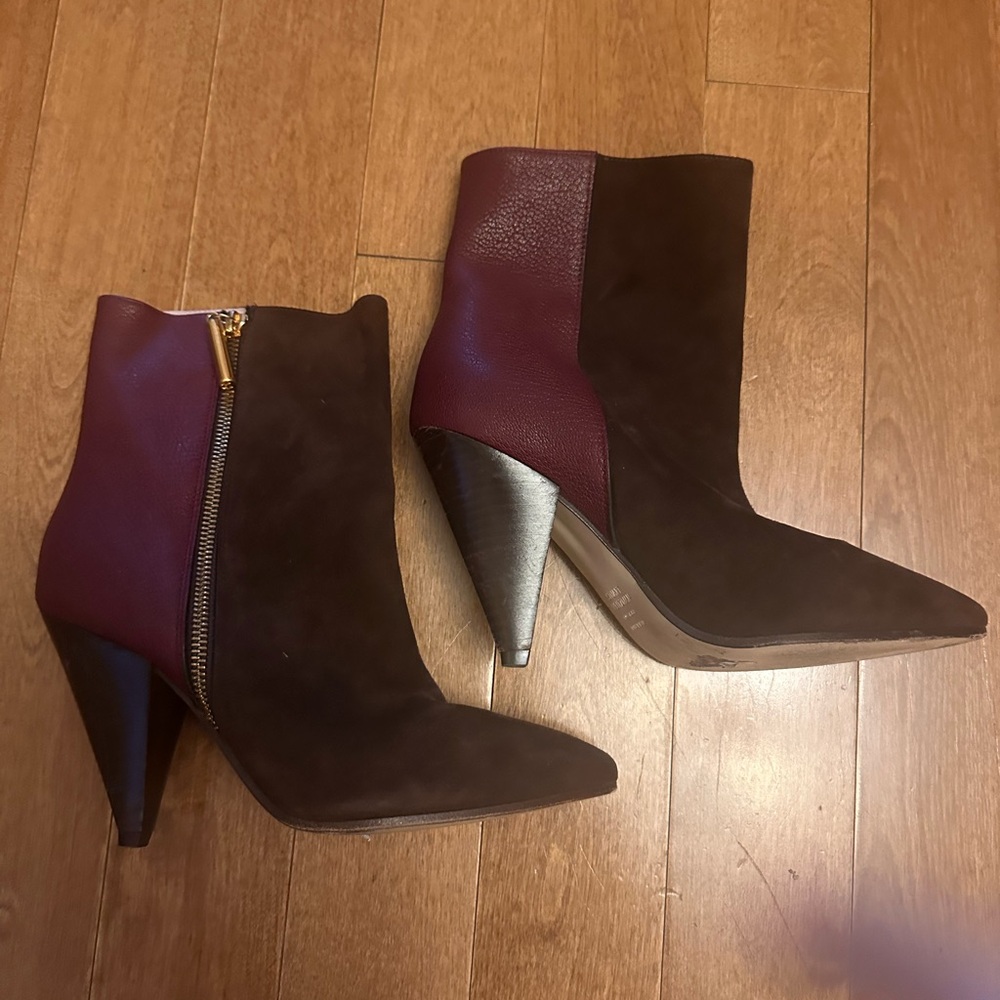 Stuart Weitzman woman’s booties size 8 brown/oxblood coneheel half leather/suede